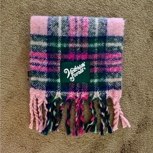 Brand New! Victoria’s Secret Scarf
